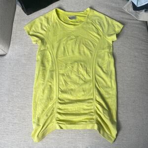 ATHLETA Large Neon Yellow Scrunch Athletic Stretchy Short Sleeve Crewneck Top